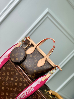Louis Vuitton Neverfull BB