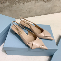 Prada Pumps