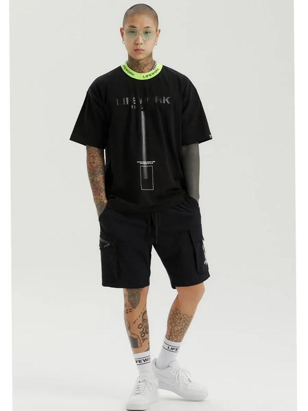 Шорты с карманами на молнии