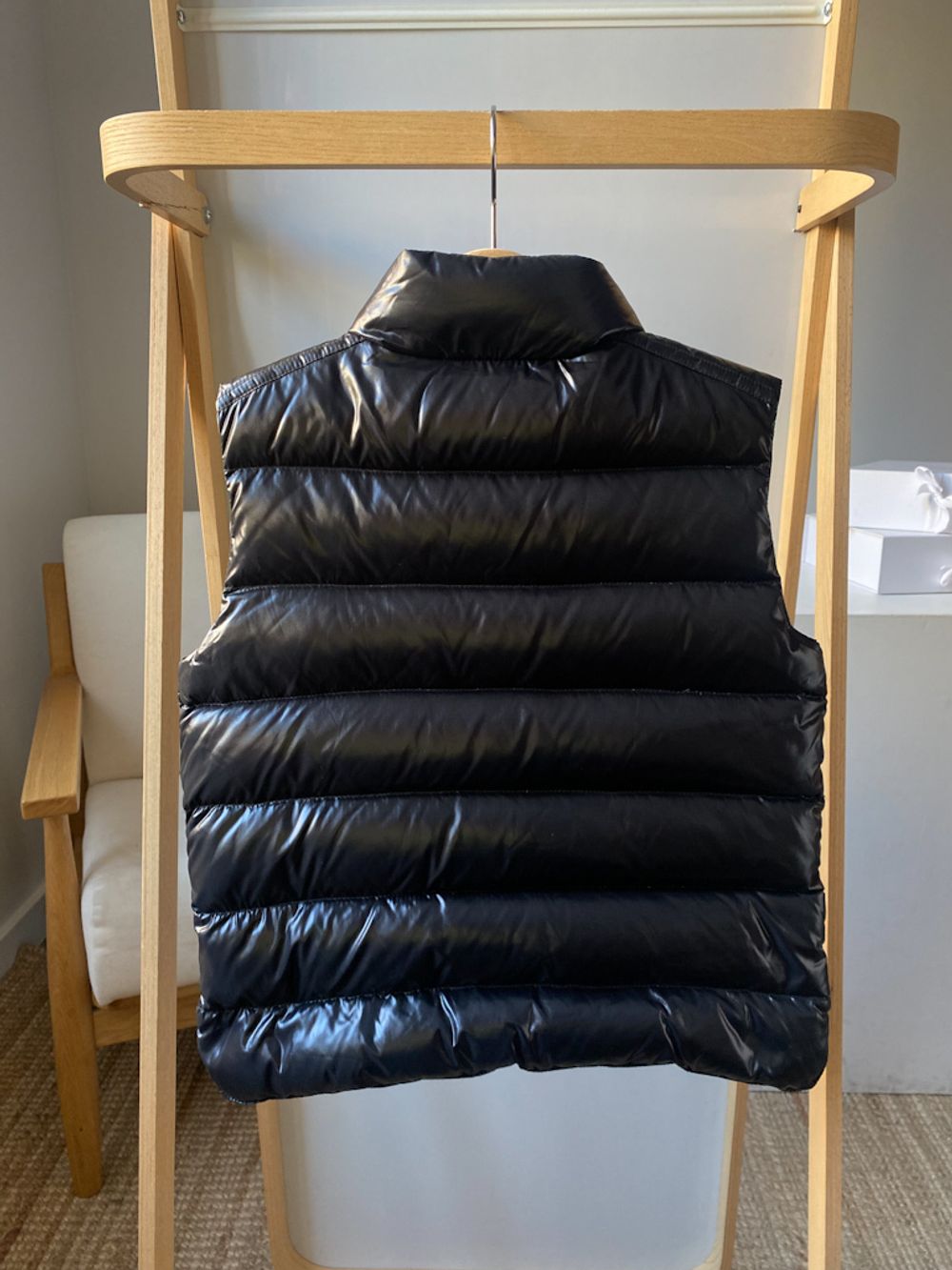 Пуховой жилет Moncler, 128