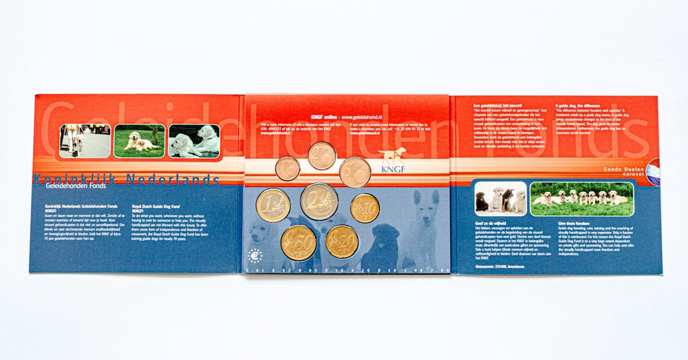 Netherlands 2002 Year Set – "Goede Doelen (Good Causes): Guide Dog Fund"