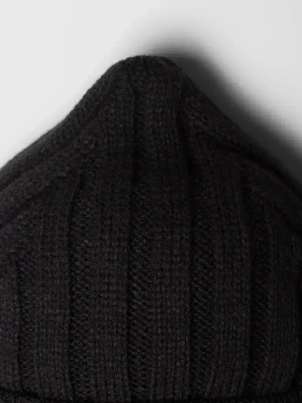 Шапка детская на завязках на осень