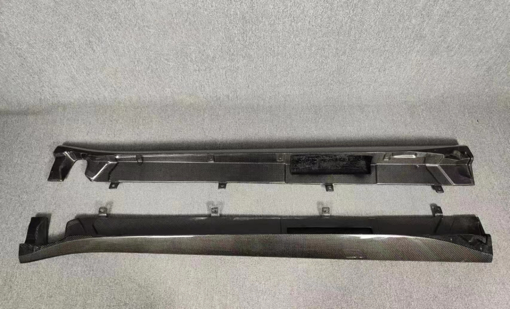 Карбоновые боковые юбки для ASTON MARTIN VANTAGE Астон Мартин Аэродинамический обвес