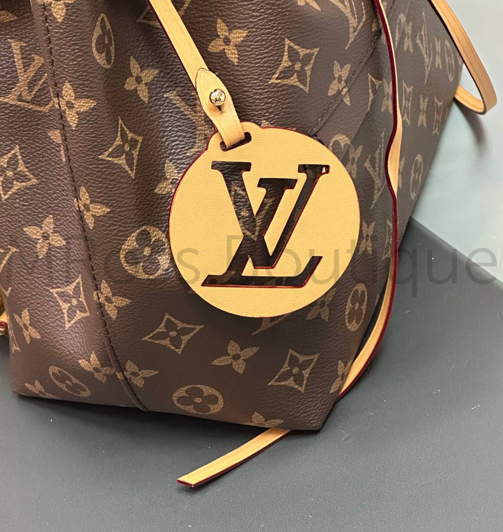 Рюкзак Montsouris Louis Vuitton из канвы Monogram