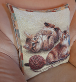 Декоративный гобеленовый чехол для интерьерной подушки Веселые котята 47*47