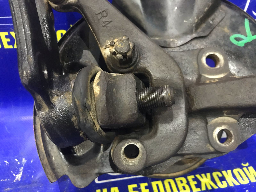 Ступица передняя правая TOYOTA LITEACE 1988