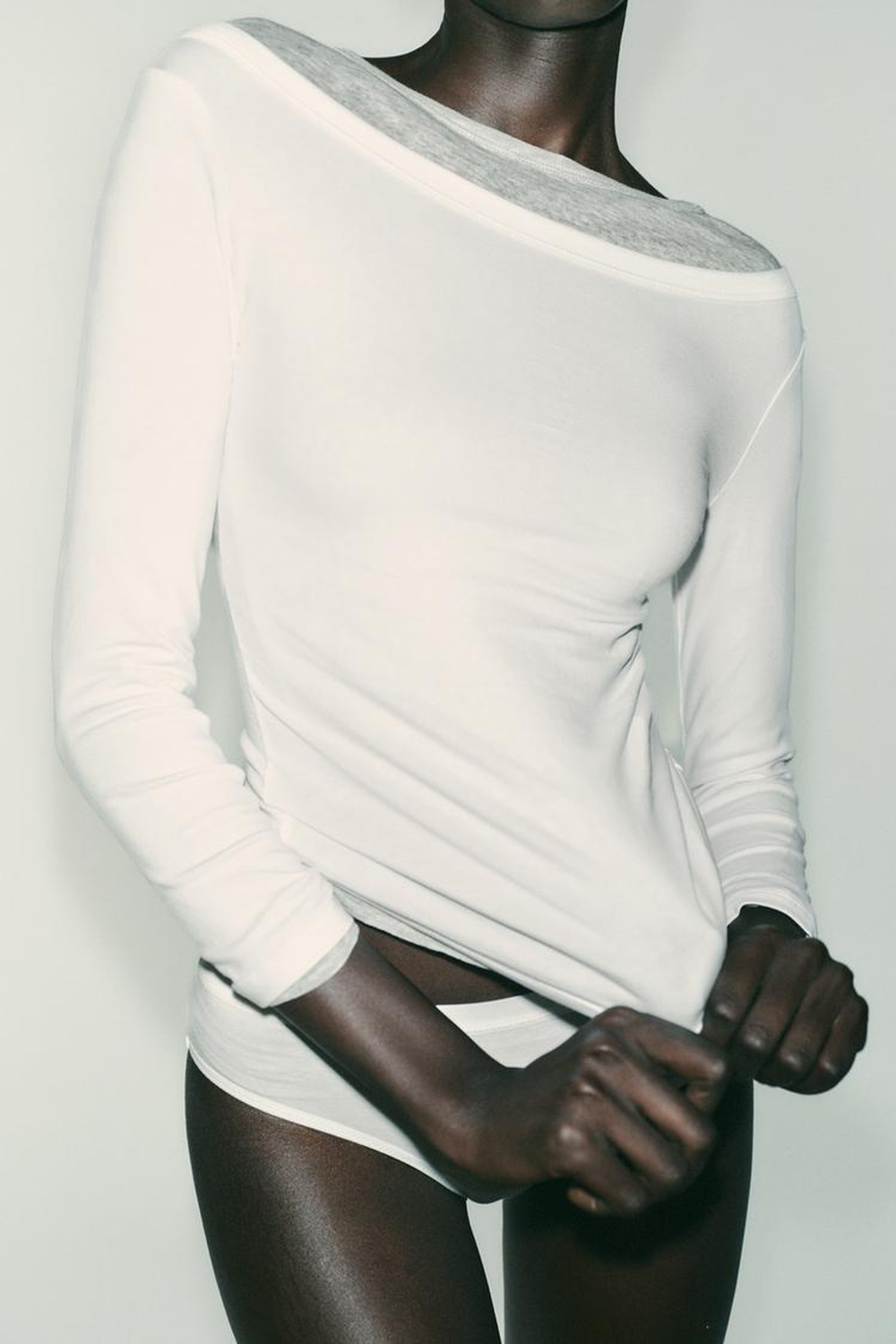 ZARA ФУТБОЛКА С ВЫРЕЗОМ «ЛОДОЧКА», БЕЛЫЙ