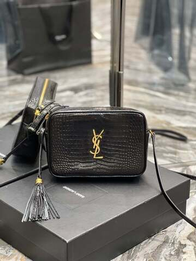 Yves Saint Laurent Lou Camera Bag 23 cm