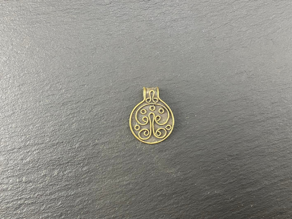 Подвеска. Гнёздово 10 в.