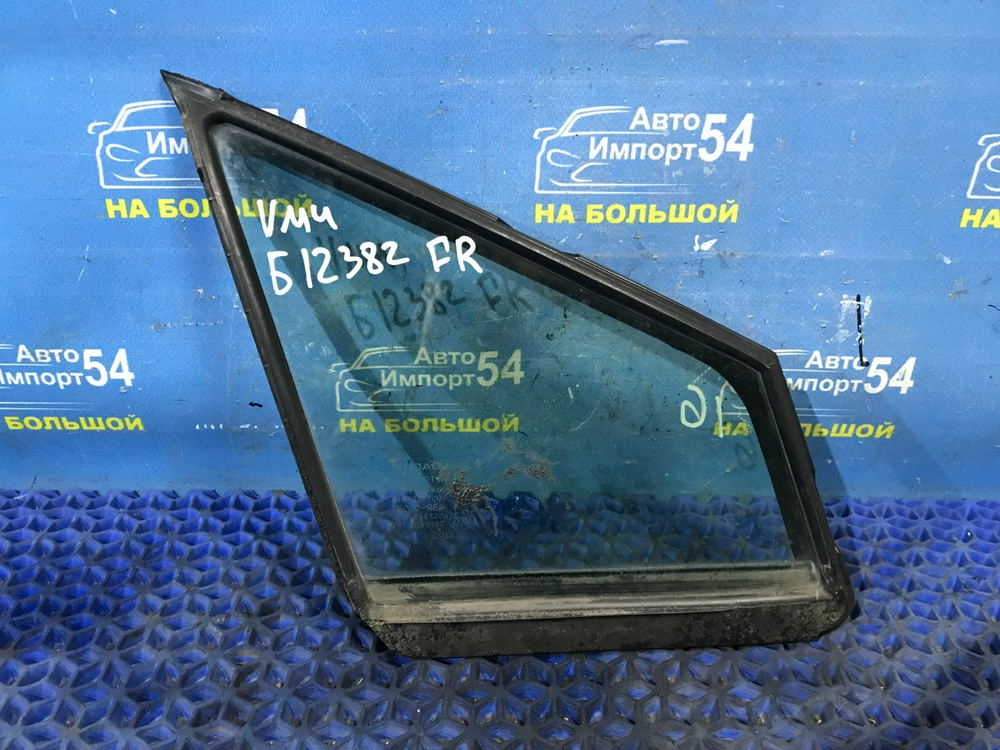 Стекло двери передней правой SUBARU LEVORG 2014-2020