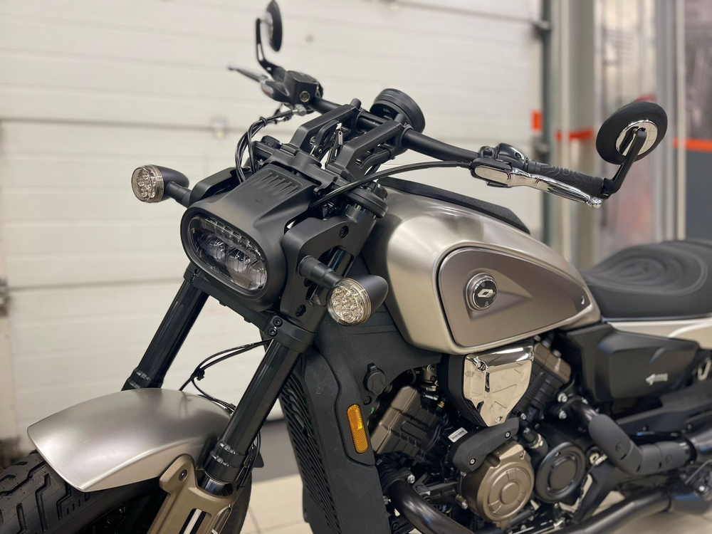 QJMOTOR SRV 600 V (Gray)