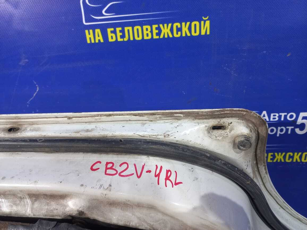 Дверь задняя левая MITSUBISHI LIBERO 1994