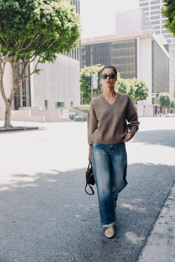 ZARA МЯГКИЙ ТРИКОТАЖНЫЙ ДЖЕМПЕР С V-ОБРАЗНЫМ ВЫРЕЗОМ, СЕРО-КОРИЧНЕВЫЙ МЕЛАНЖ