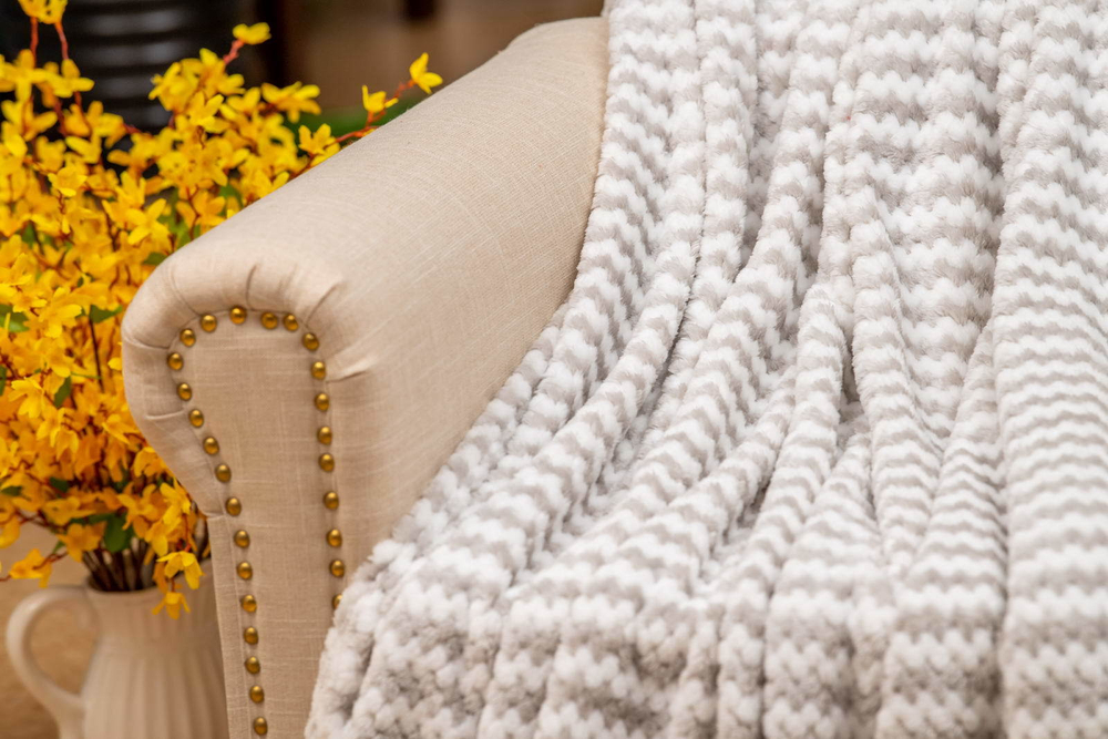 Плед 160х220 Sofi De MarkO Гринда серый