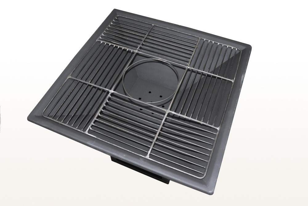 Очаг с вентиляционными отверстиями и решеткой для приготовления (№3)