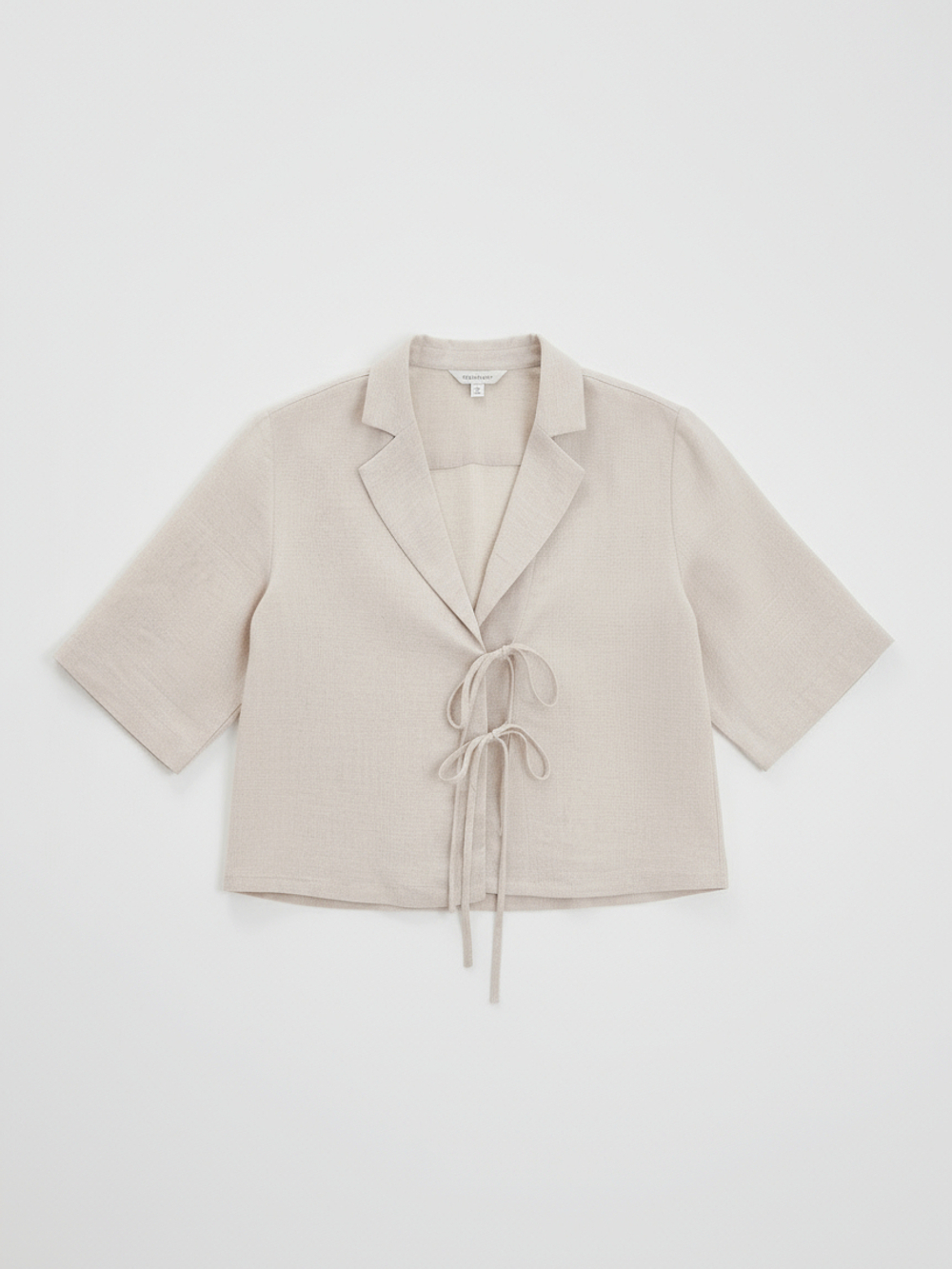 Укороченная рубашка на завязках изо льна