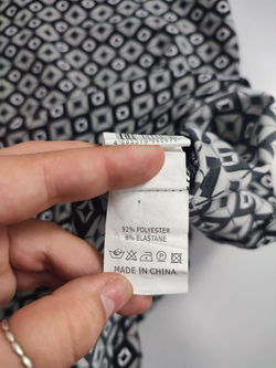 Платье Befree интересное 40 размер