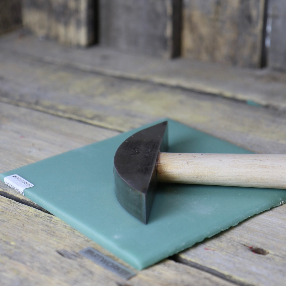 Смальта светло - зеленого цвета в кирпичиках купить с доставкой по всей России.