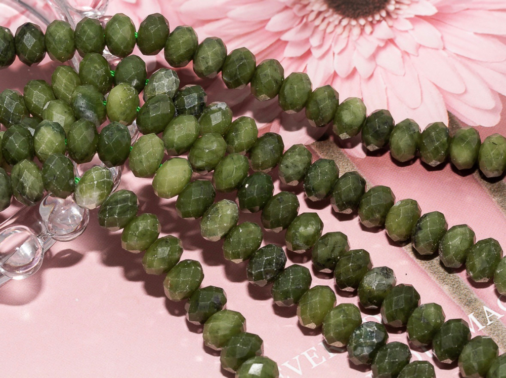 Бусины из нефрита 7,8х5мм, рондель (10шт)