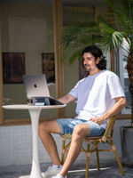 Клейкая подставка под ноутбук "MOFT Airflow Laptop Stand" l Здоровая осанка l Толщина 5 мм l Оранжевая