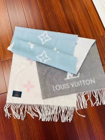 Шарф Louis Vuitton Reykjavik Gradient