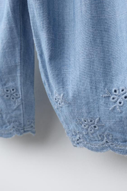 ZARA ДЖИНСЫ С ВЫШИВКОЙ, ВЫЦВЕТШИЙ СИНИЙ