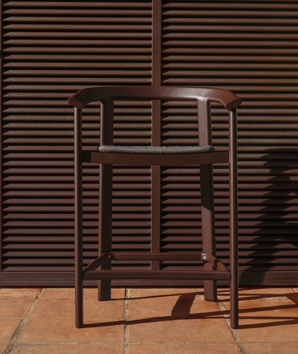 Уличный барный стул Erice из алюминия и веревки коричневого цвета, 75 см