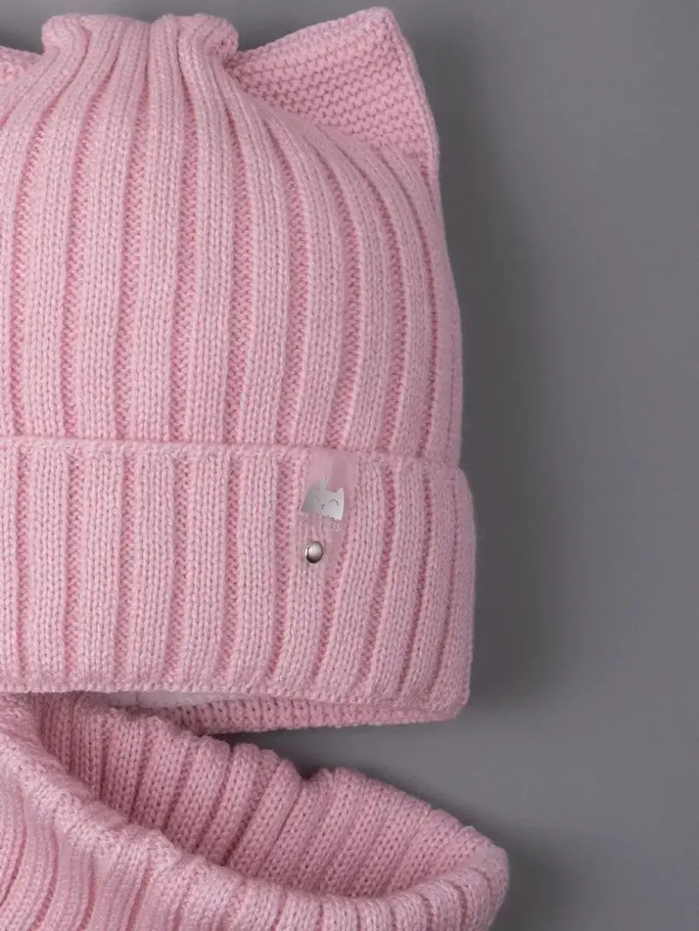 Шапка для девочки осенняя c ушками и снуд