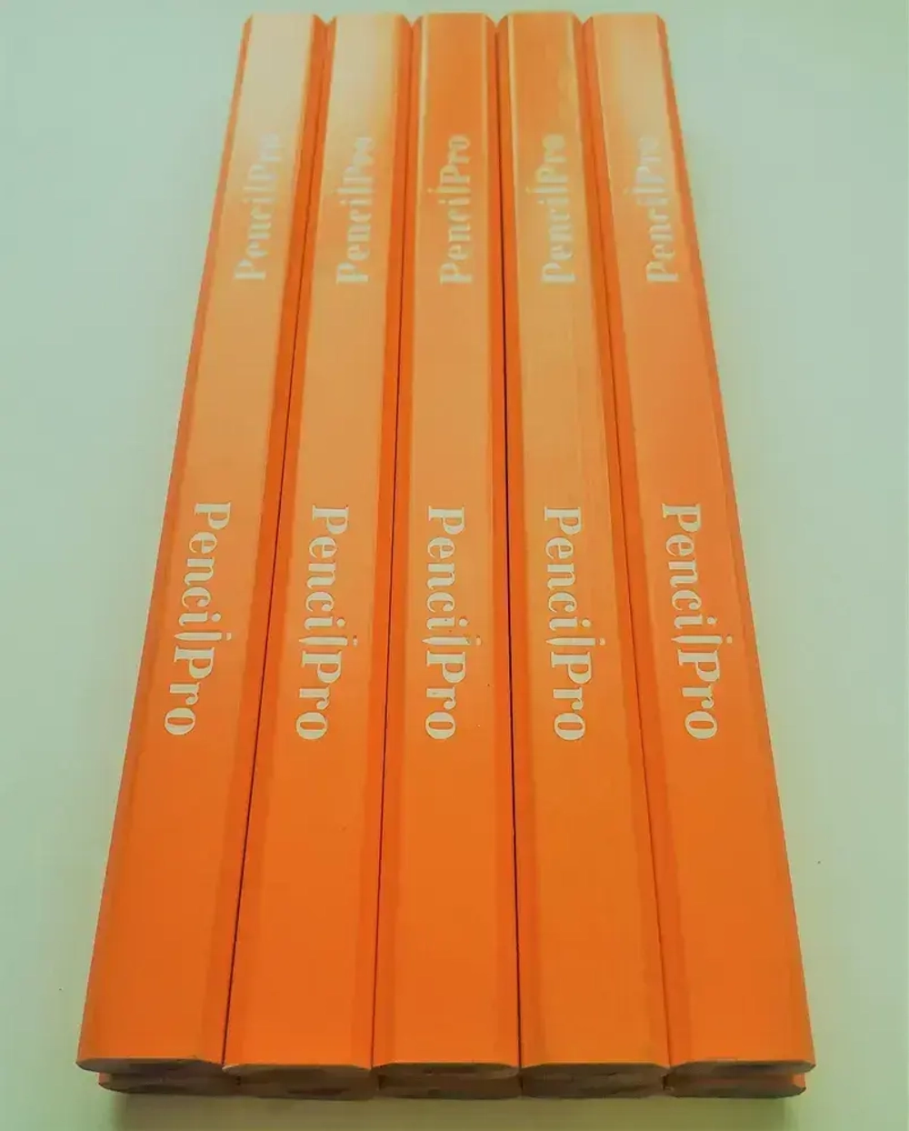 Карандаш строительный овал.