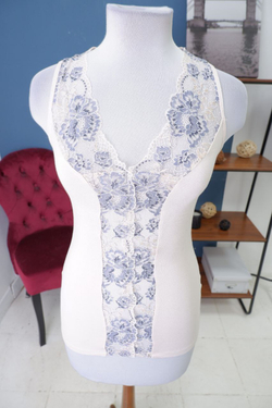 Майка светлая красивая 42-44 размер