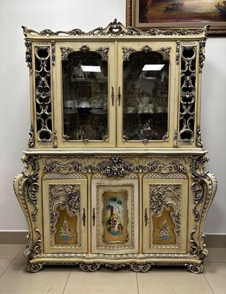 Винтаж: Винтажная витрина с баром