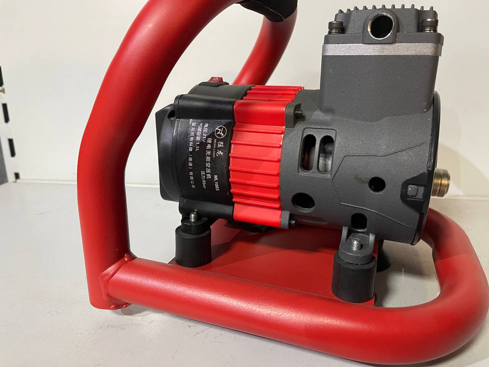 Компрессор от АКБ с ресивером