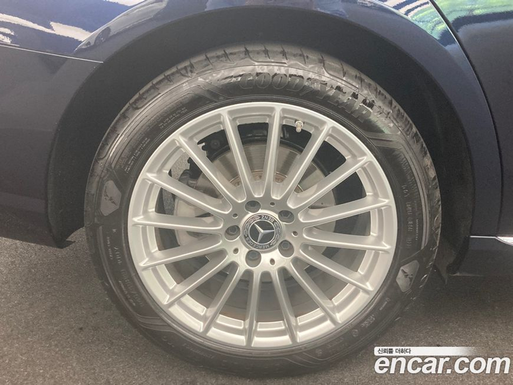 Mercedes-Benz E-Class W213 E250 Exclusive (08.2022)