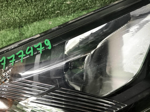 Фара правая Lada Granta (2018-н.в.) галоген