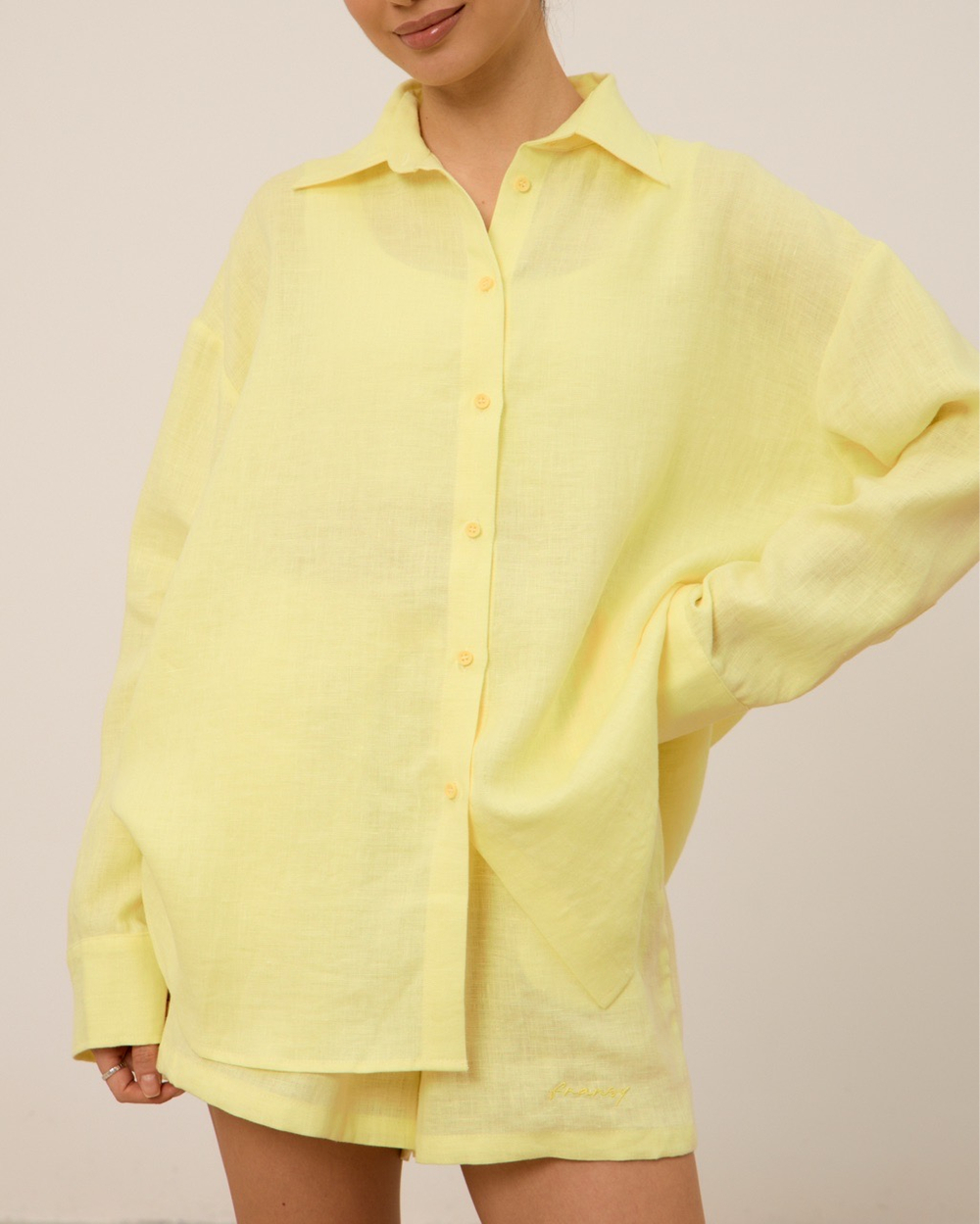 Рубашка 07, из 100% льна, лимонная