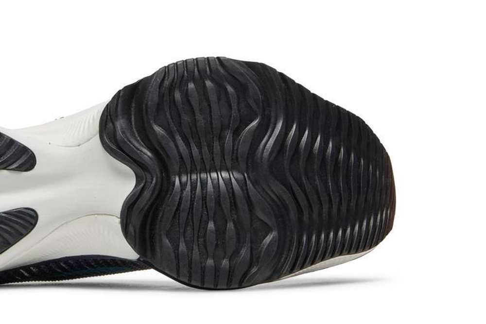 Кроссовки Nike Air Zoom Tempo Next