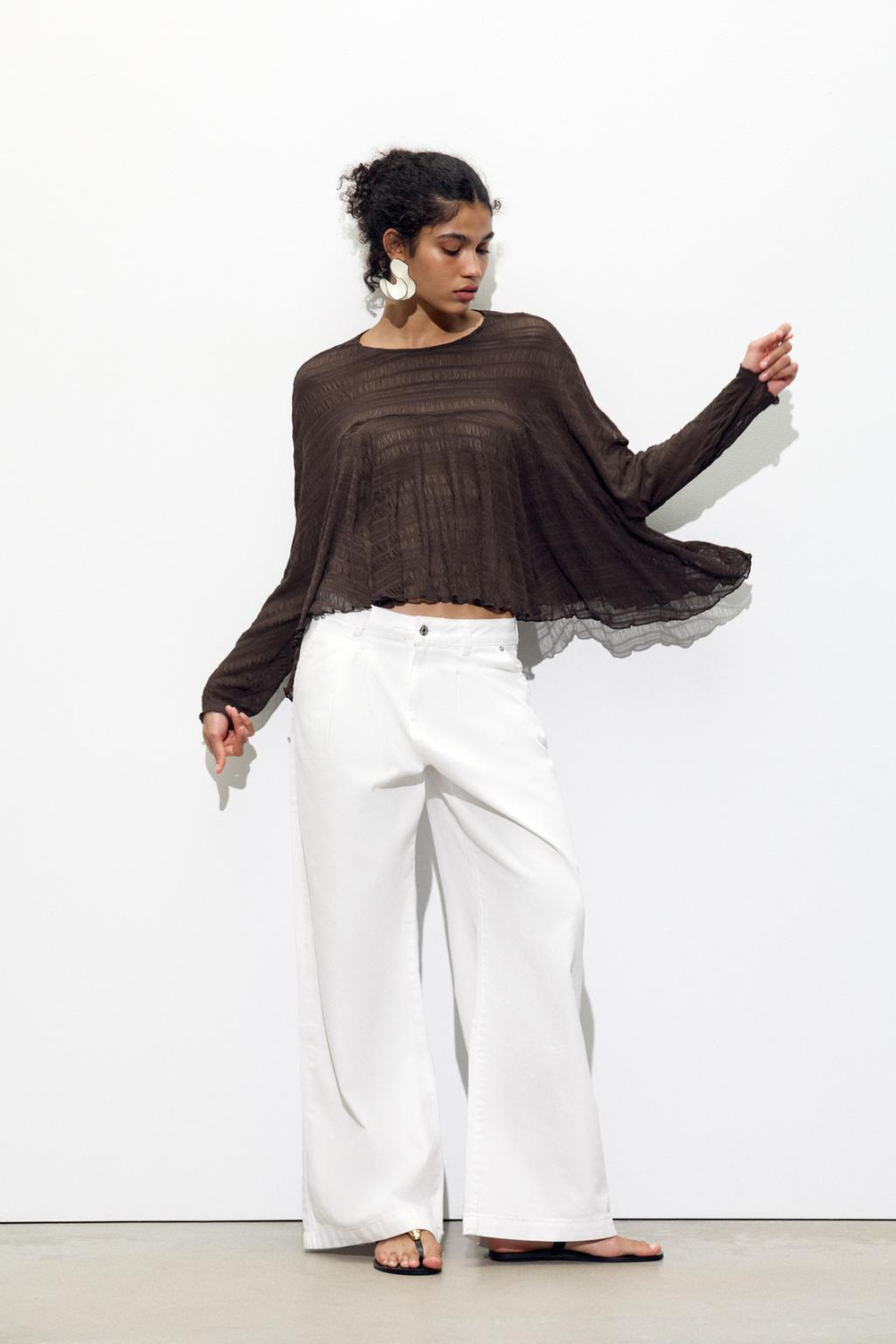 ZARA ТОП-НАКИДКА ИЗ ТКАНИ С РЕЛЬЕФНЫМ УЗОРОМ, ШОКОЛАДНЫЙ