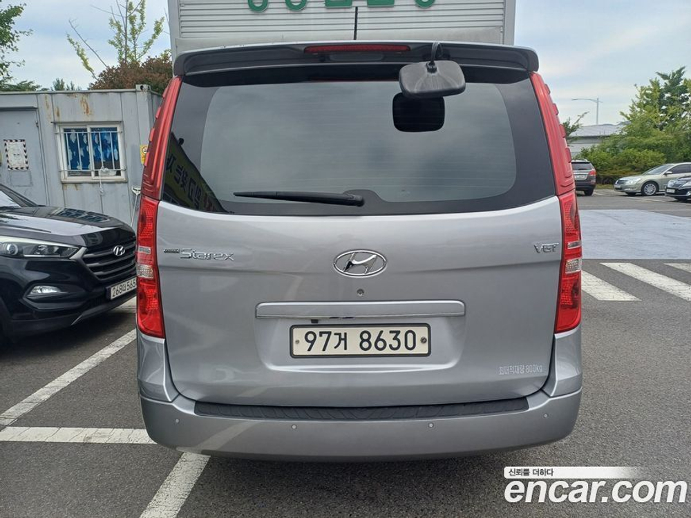 Hyundai The New Grand Starex Van 3-х местный (04.2021)