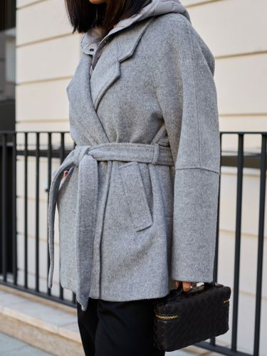 Серое шерстяное пальто с утепленным жилетом