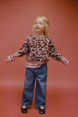 ZARA ДЖИНСЫ STRAIGHT С ЗАПЛАТАМИ, ЗВЕЗДАМИ И АНИМАЛИСТИЧЕСКИМ ПРИНТОМ, ВЫЦВЕТШИЙ СИНИЙ