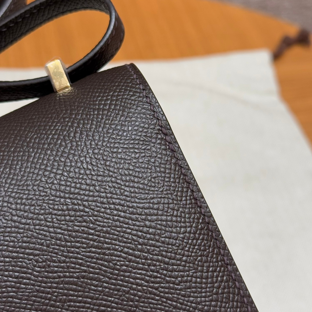 Hermes Constance 18