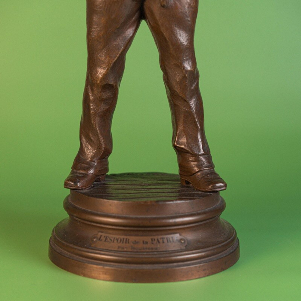 Кабинетная скульптура «L’ESPOIR DE LA PATRIE / Надежда страны»