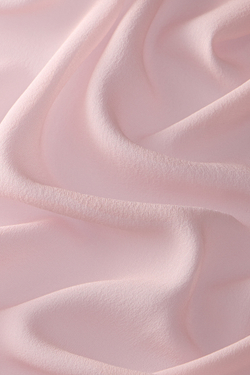 ПЛАТОК ИЗ СВЕТЛО-РОЗОВОГО ШЕЛКА 90*90