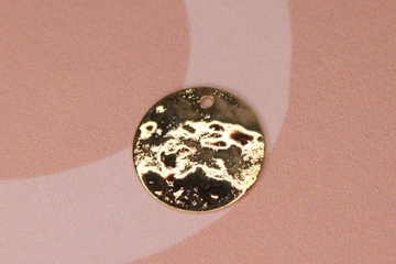 Подвеска мятый круг 15 мм золото