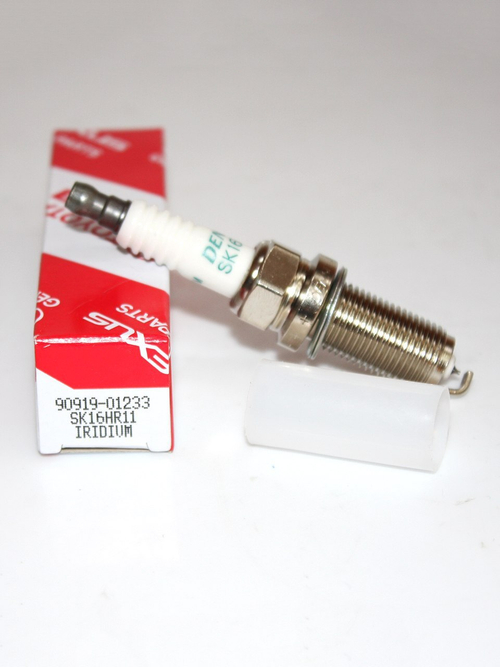 Свеча зажигания 9091901233 Toyota Camry, Yaris, RAV4 (1шт.)
