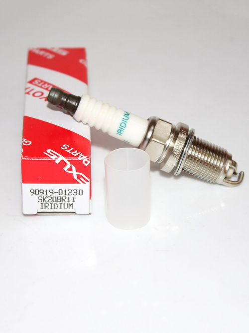 Свеча зажигания 9091901230 Toyota Avensis (1шт.)