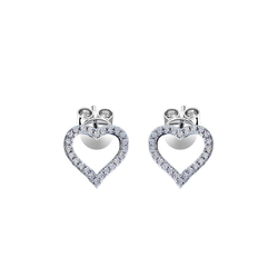 Серебряные серьги-гвоздики в форме сердца с минифианитами станут эффектным дополнением вашего образа. Столь оригинальное украшение подойдет юным, романтичным особам. Средний вес изделия составляет всего 1,6 г, размер – 10 мм. В нашем интернет-магазине вы можете недорого купить пусеты в виде сердца и тем самым подчеркнуть вашу индивидуальность. При необходимости наши менеджеры по предоставят исчерпывающие консультации. Оперативная доставка украшения производится курьером по Москве и транспортными службами в любой регион России.