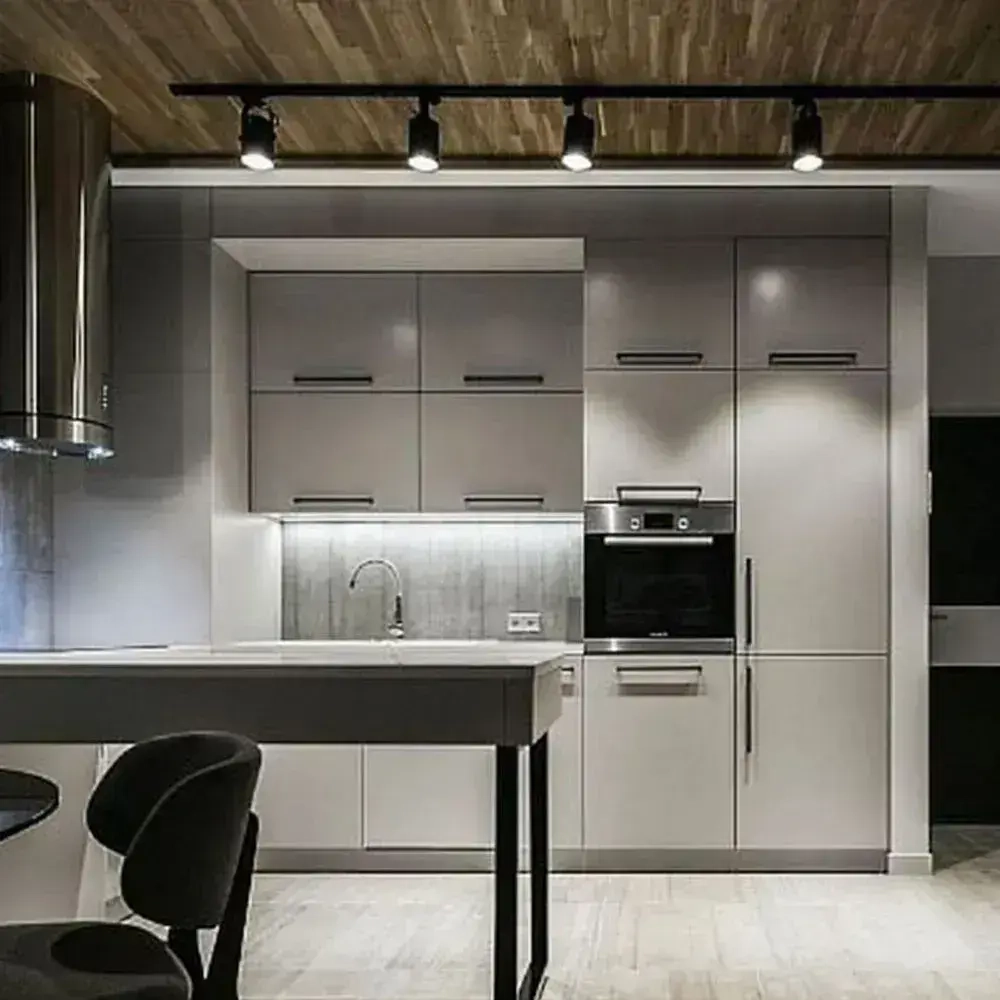 Комплект светильников на трек однофазные черные 6шт+аксессуары+лампы 48Вт 4000К 3900лм пластик