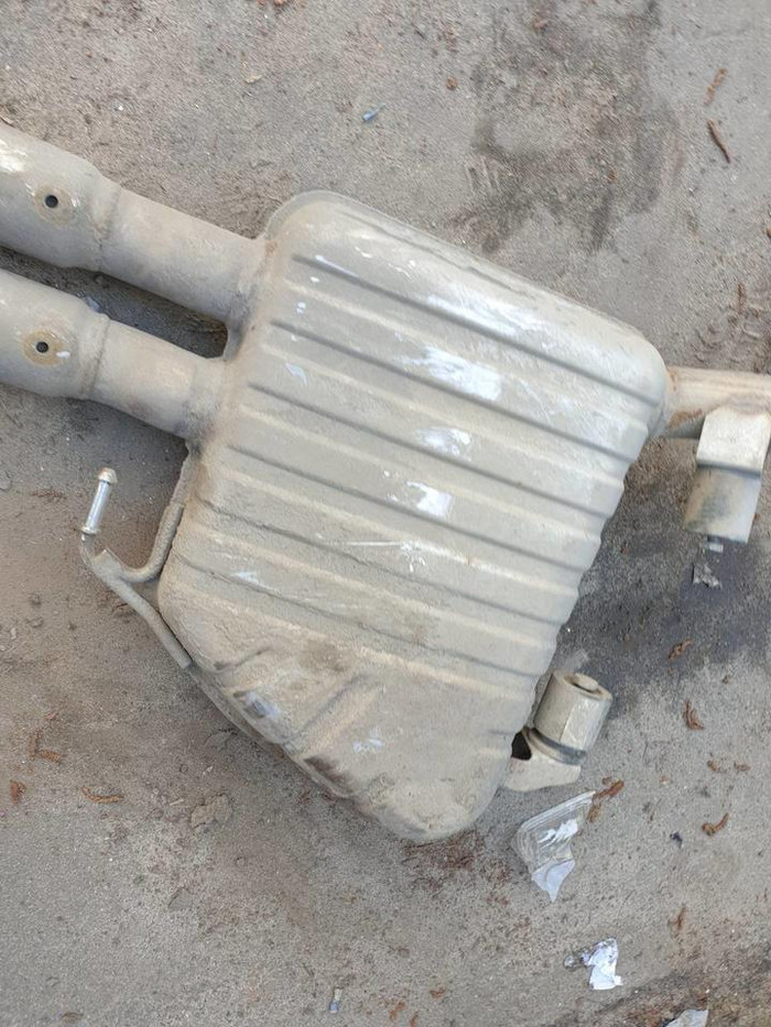 Глушитель Jaguar F-PACE (2016-н.в.)