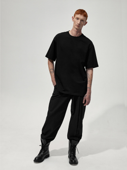 Футболка "Удобная". Черная